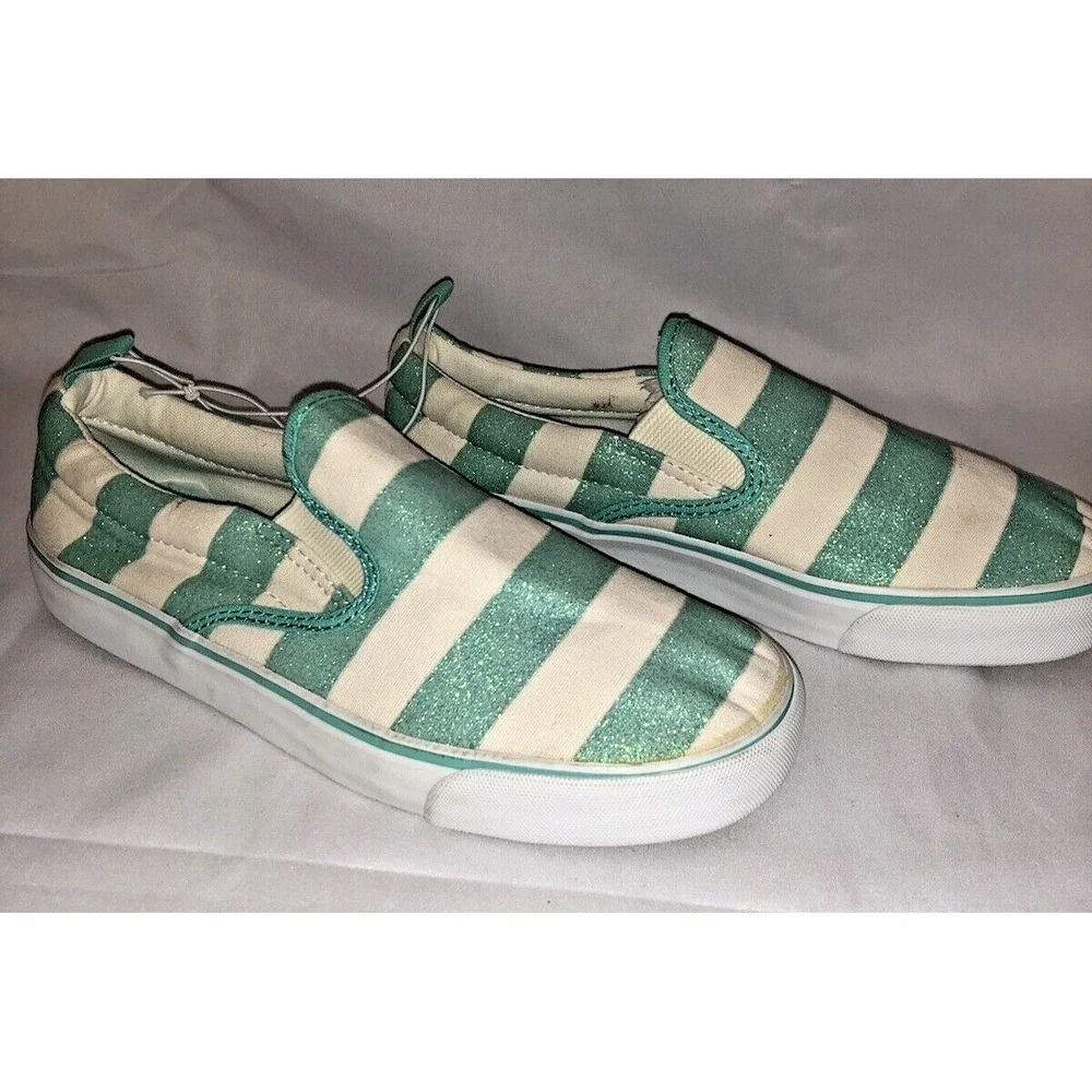 New Old Navy Shoes Canvas Slip-on  Loafers Girls Size 4 striped green